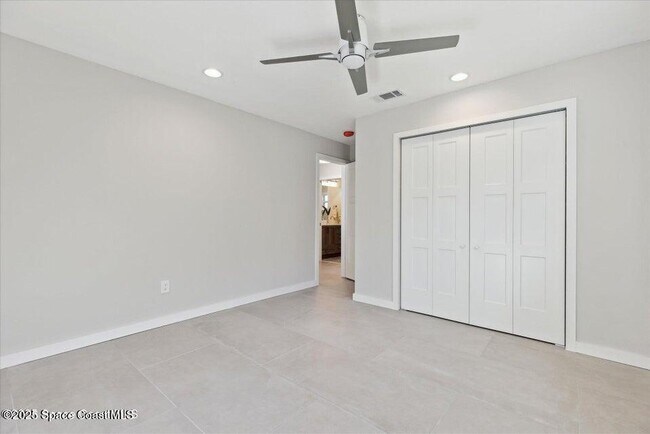 Building Photo - 308 Clayton Ave