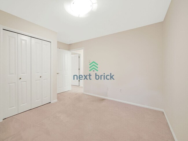 Building Photo - Charming 2 Bedroom 2 Bathroom Near Totem L...