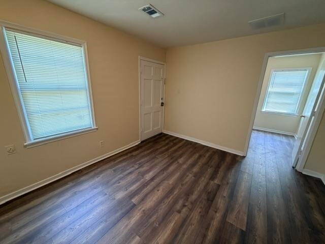 Building Photo - 1723 Russwood Rd