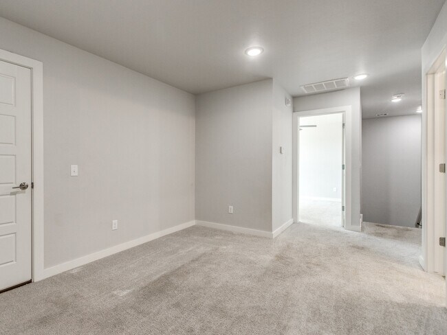 Building Photo - 14525 Rochefort Ln