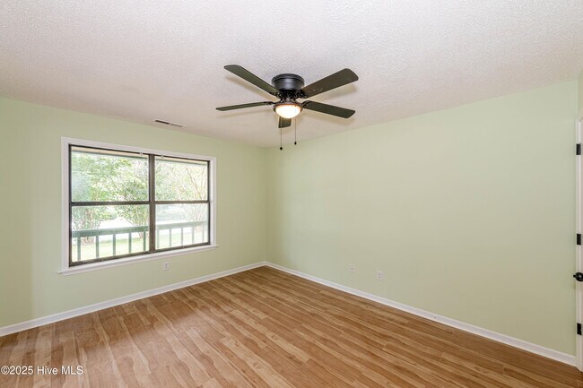 Building Photo - 1100 Audrey Ct