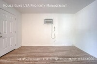 Building Photo - 15216 Bellaire Ave