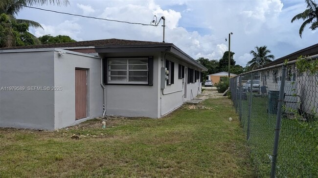 Building Photo - 1011 NW 9th St