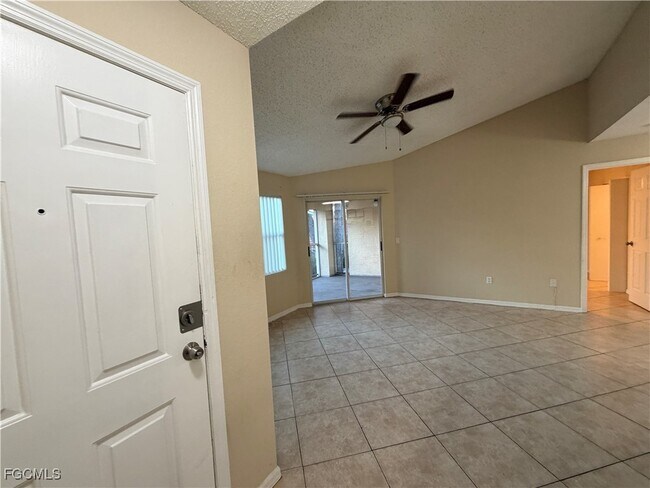 Building Photo - 12520 Equestrian Cir