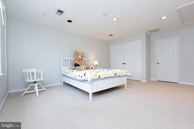Building Photo - 9808 Korman Ct