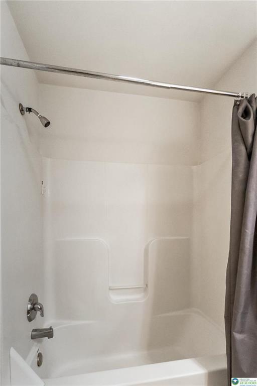 Building Photo - 537 Kemmerer Ln