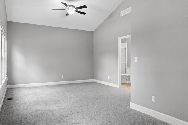 Building Photo - 11141 S Woodsonia Dr