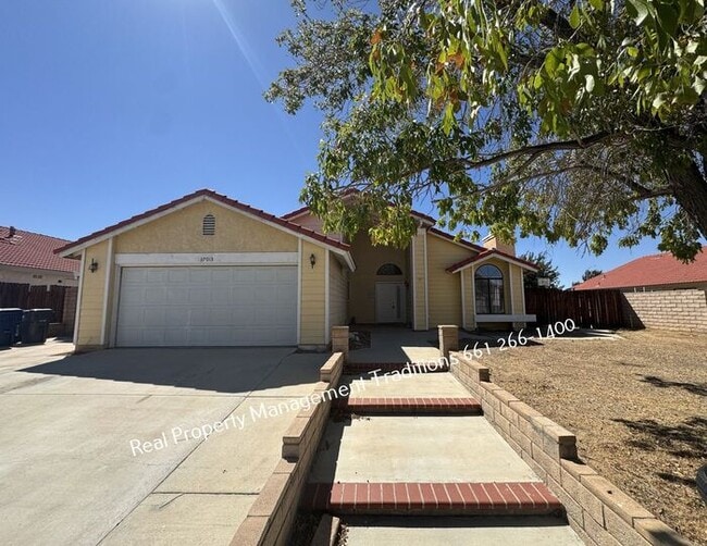 Primary Photo - Charming 3 + 2 in East Palmdale home