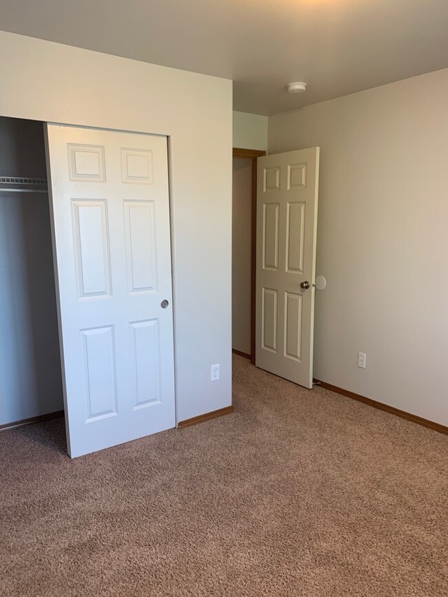 Building Photo - Spacious 4 Bed 2 Bath Home in Ellensburg