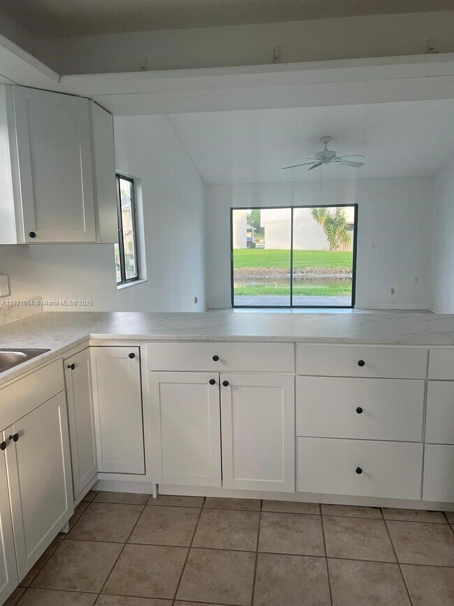 Building Photo - 6408 Dockside Cir