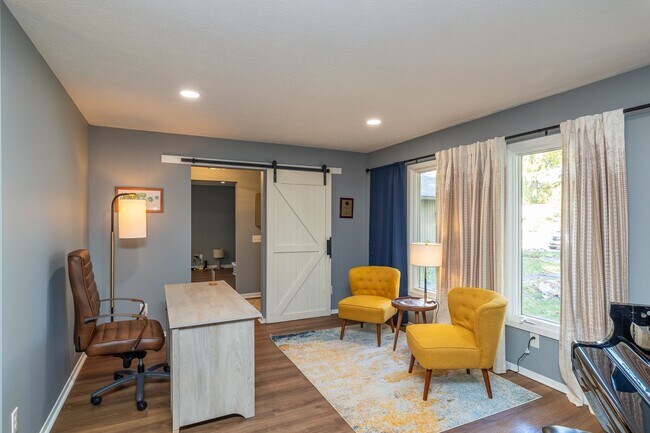 Building Photo - Gorgeous home for rent in very desirable M...