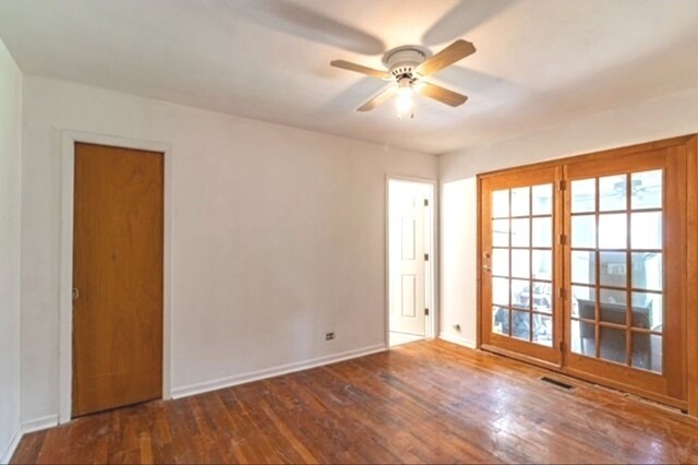 Building Photo - 725 Cumberland St