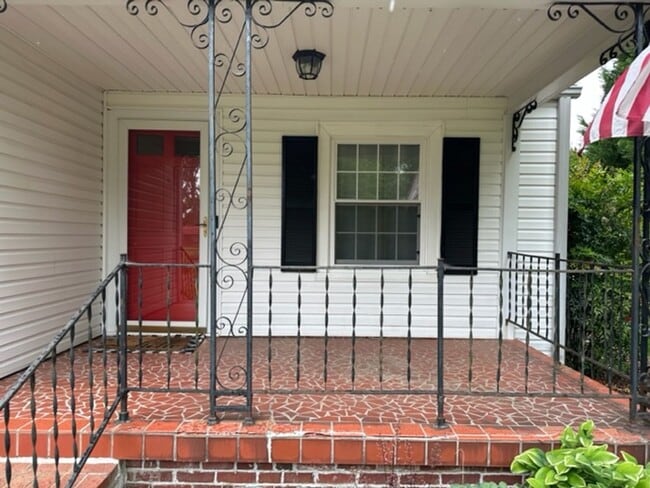 Building Photo - Character and Charm in Gibsonville