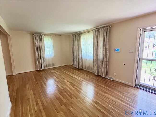 Building Photo - 3911 Sunburst Rd