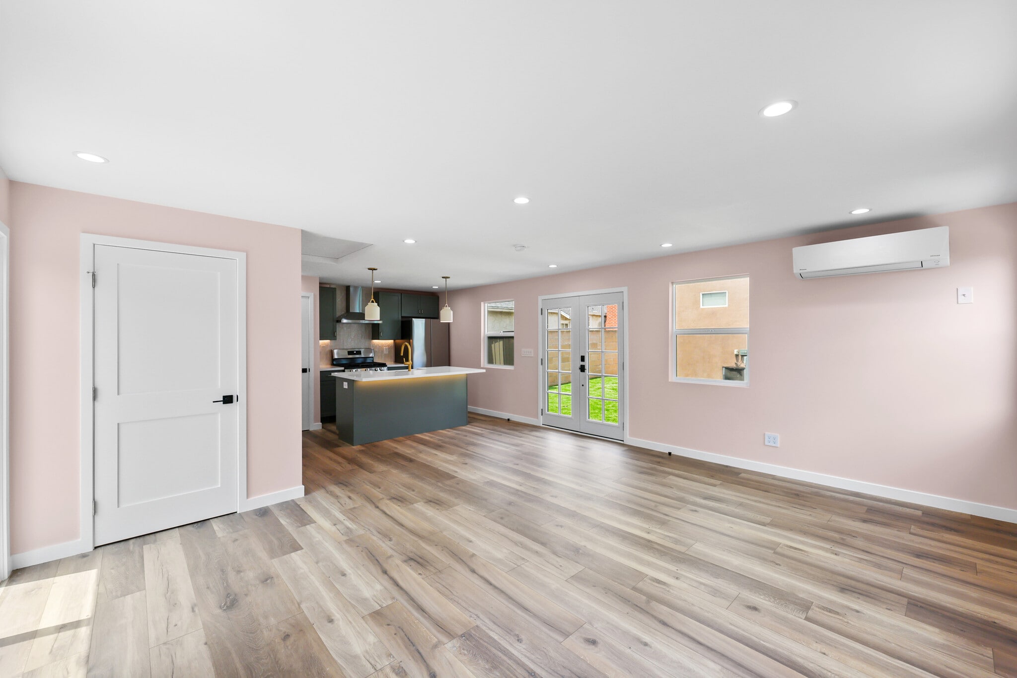 Building Photo - 4312 W 59th St