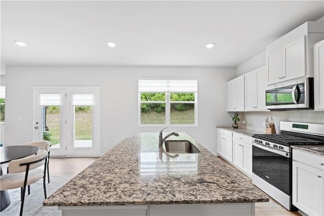 Building Photo - 4780 Mock Orange St