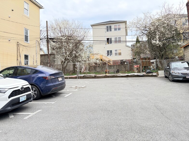 Plenty of parking - 91 Ward St