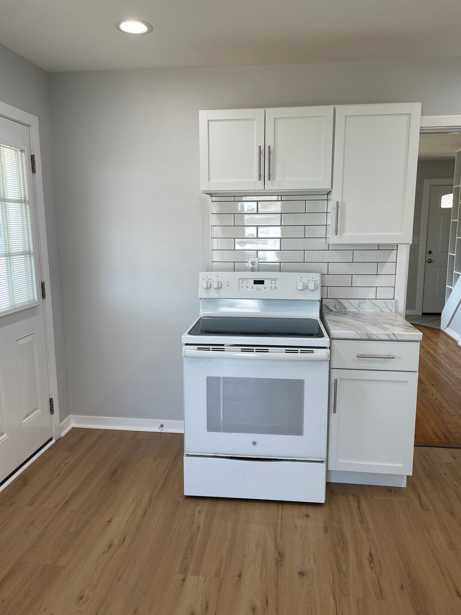 Building Photo - 4409 Cavelle Ave