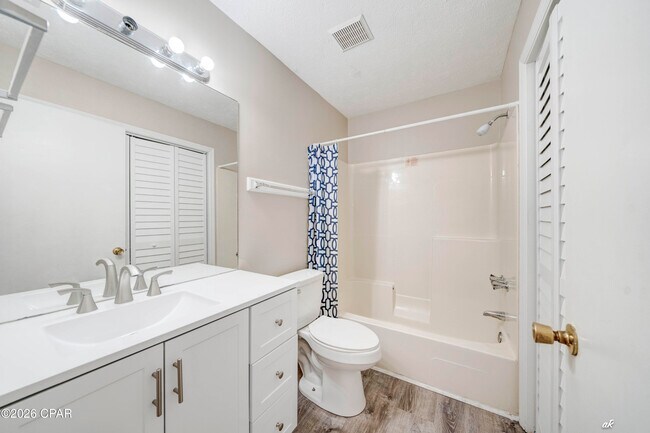 Building Photo - 3722 Burnham Way