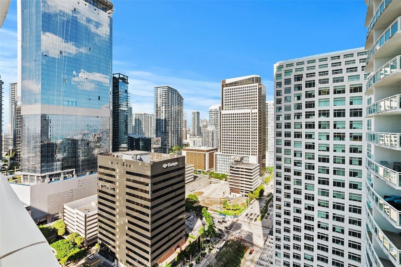 Building Photo - 951 Brickell Ave