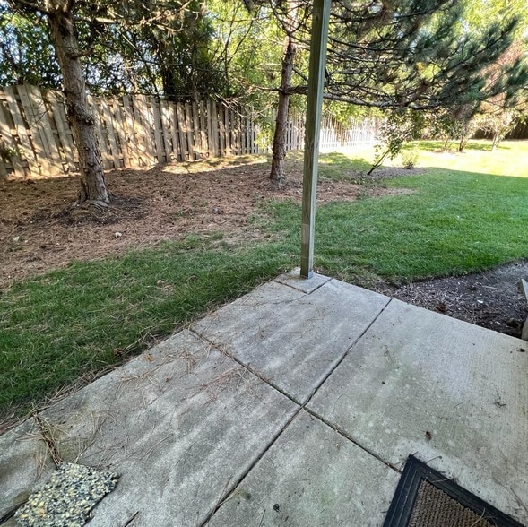 Building Photo - 1169 Shorewood Ct