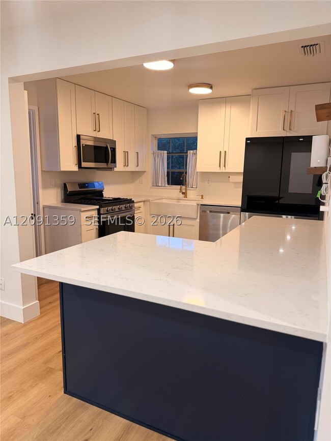 Building Photo - 18608 SW 93rd Pl