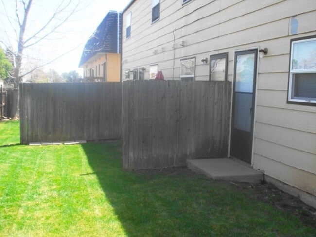 Building Photo - 2507 W 27th St