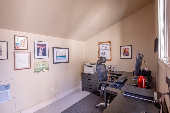 Building Photo - Rare Character Craftsman Bungalow in The H...