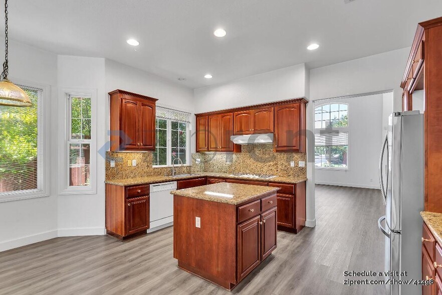 Building Photo - 4364 Belcarra Ct