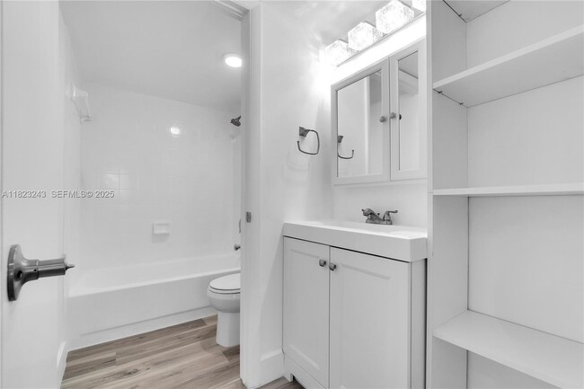 Building Photo - 6920 Harding Ave