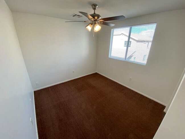 Building Photo - Beautiful Maricopa 3 Bedroom 2 Bath Home