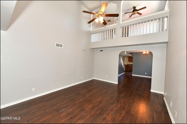 Building Photo - 7065 Falling Leaf Cir