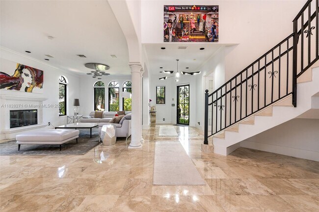 Building Photo - 500 Coconut Isle Dr