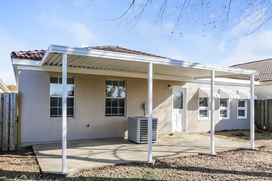 Building Photo - 7189 Atterbury Cir W