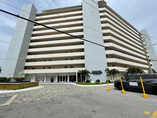 Building Photo - 7904 West Dr