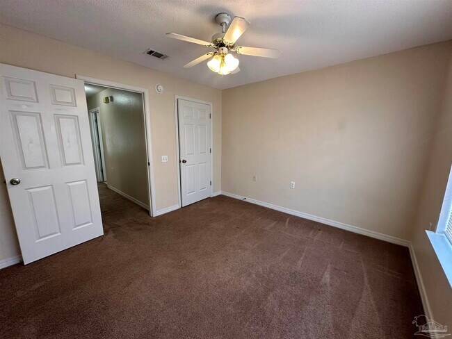 Building Photo - 3001 Flintlock Dr