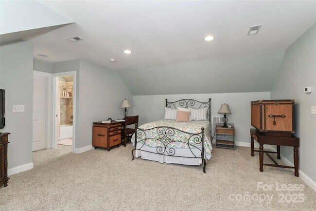 Building Photo - 115 Brawley Point Cir