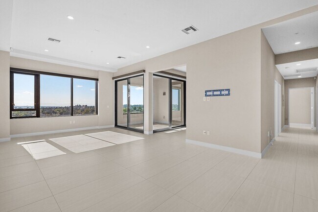 Building Photo - 388 Cordova St
