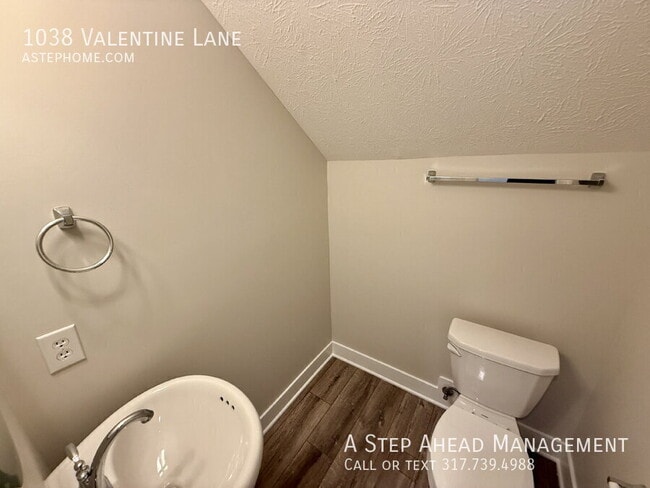 Building Photo - 1038 Valentine Ln