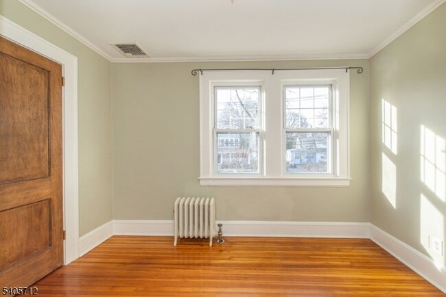 Building Photo - 479 Grove St