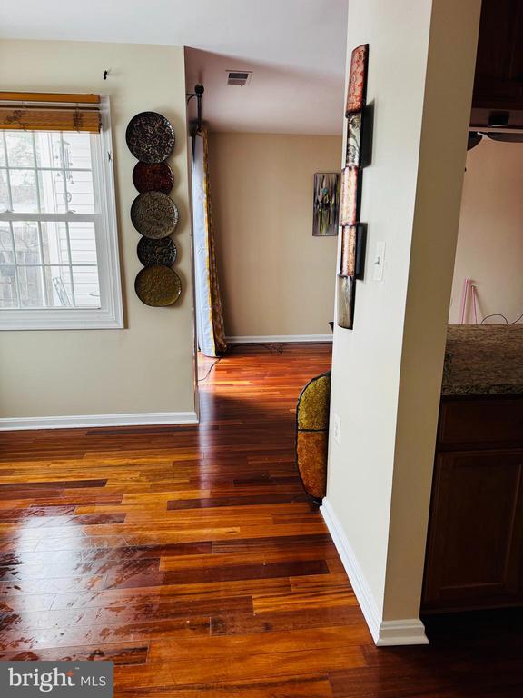 Building Photo - 118 Westwick Ct