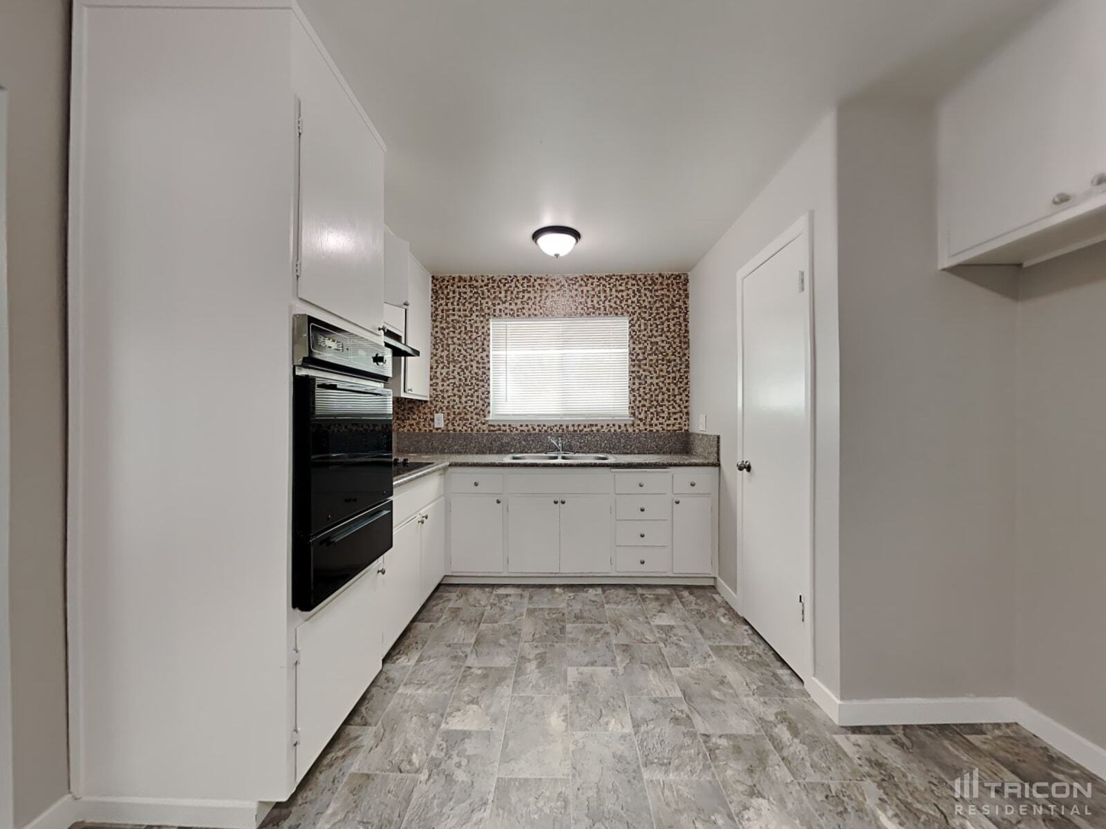 Building Photo - 1508 Crestview Dr