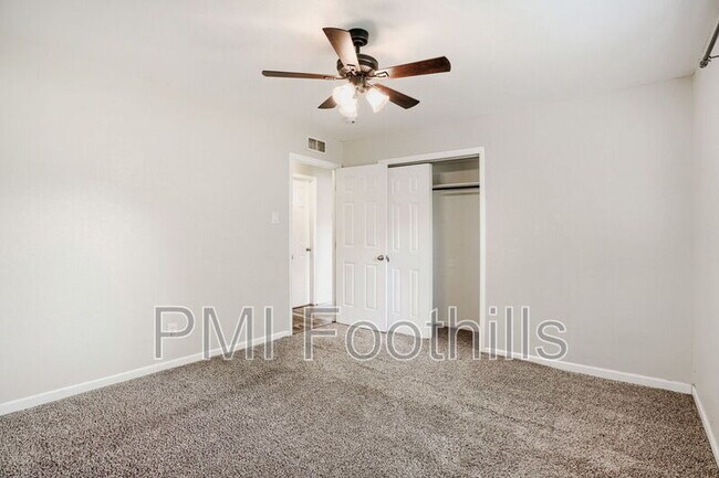 Building Photo - 2949 S Dexter Way