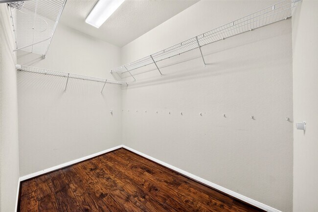 Building Photo - 7216 S Boulder Cliff Ln