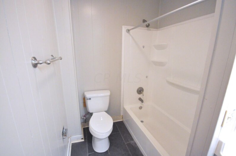 Building Photo - 407 E 14th Ave