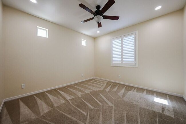 Building Photo - Stunning home located in the heart of Chandler, AZ!