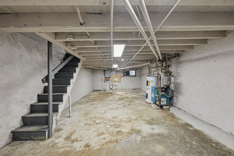 Building Photo - 5846 Angora Terrace