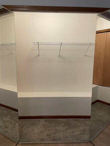 Building Photo - 2504 Eagles Circle