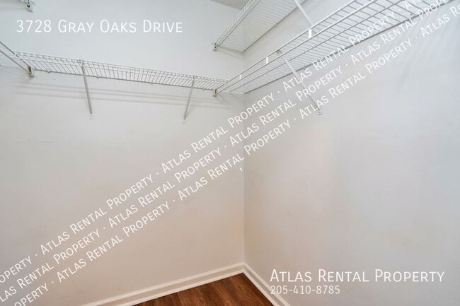 Building Photo - 3728 Gray Oaks Dr