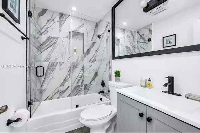 Building Photo - 9134 Reed Dr